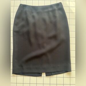 LOFT Black Microdot Skirt Size 2P NWOT